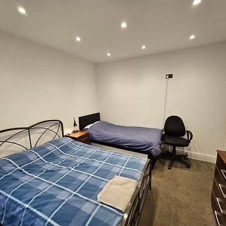 Monyhull Homestay - Near City Centre Kingsheath Nia Nec Bhx Birmingham Buitenkant foto