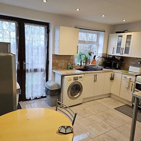 Monyhull Homestay - Near City Centre Kingsheath Nia Nec Bhx Birmingham Buitenkant foto