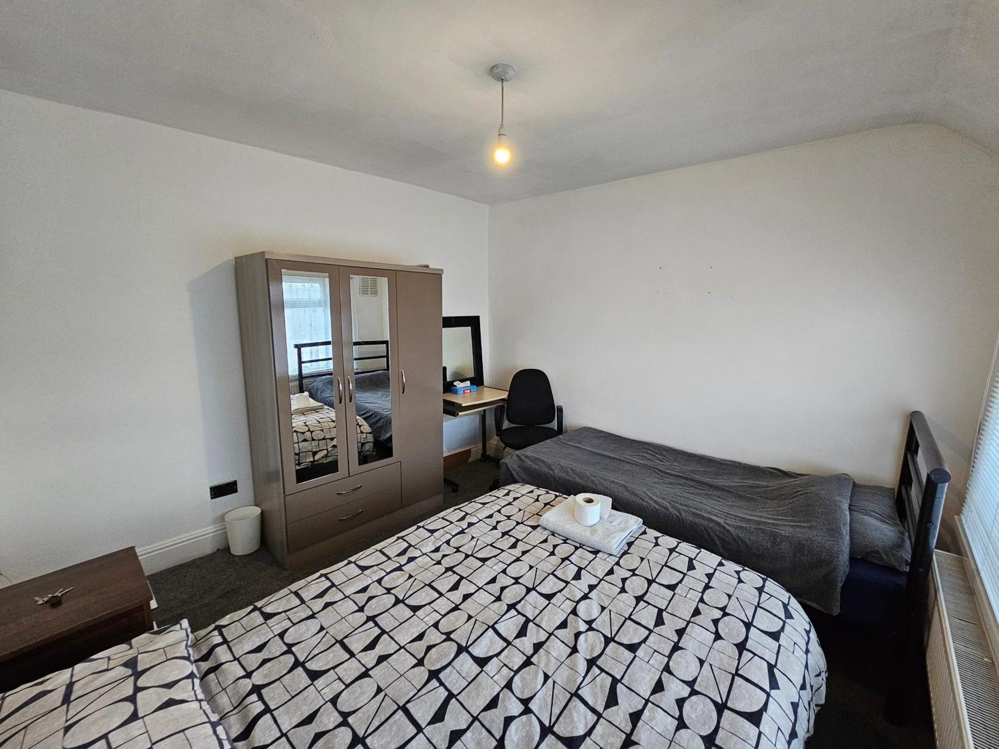 Monyhull Homestay - Near City Centre Kingsheath Nia Nec Bhx Birmingham Buitenkant foto