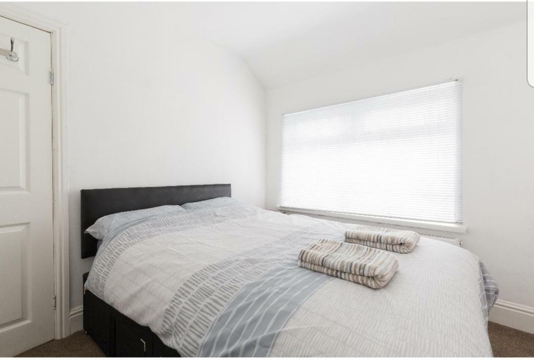 Monyhull Homestay - Near City Centre Kingsheath Nia Nec Bhx Birmingham Buitenkant foto