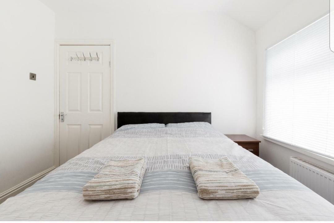 Monyhull Homestay - Near City Centre Kingsheath Nia Nec Bhx Birmingham Buitenkant foto